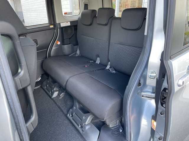 トヨタ タンク G S 富山県 2017(平29)年 6.4万km ブライトシルバーM 禁煙車/純正ディーラーＳＤナビ/型式：NSCN-W59C/（CD/ワンセグTV/AUX）/両側パワースライドドア/バックカメラ/ＥＴＣ/プッシュスタート/スマートキー×２/アイドリングストップ/フォグランプ/ドアバイザー/レーンアシスト