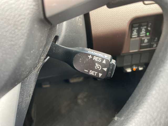 トヨタ タンク G S 富山県 2017(平29)年 6.4万km ブライトシルバーM 禁煙車/純正ディーラーＳＤナビ/型式：NSCN-W59C/（CD/ワンセグTV/AUX）/両側パワースライドドア/バックカメラ/ＥＴＣ/プッシュスタート/スマートキー×２/アイドリングストップ/フォグランプ/ドアバイザー/レーンアシスト