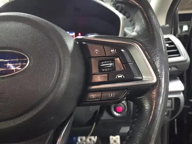 スバル インプレッサ スポーツ 2．0i－S アイサイト 鹿児島県 2019(令1)年 7.2万km クリスタルブラックシリカ 4WD/ケンウッドナビTV/バックカメラ/ドライブレコーダー/全車速追従機能付クルーズコントロール/アイサイトコアテクノロジー/・衝突被害軽減ブレーキ/・後退時自動ブレーキシステム/・車線逸脱警報/・前後誤発進抑制制御/ステアリング連動LEDヘッドランプ/フロントフォグランプ/革巻きステアリング/パドルシフト/前席パワーシート/純正18インチアルミホイール/スマートキー/プッシュエンジンスタート/禁煙車