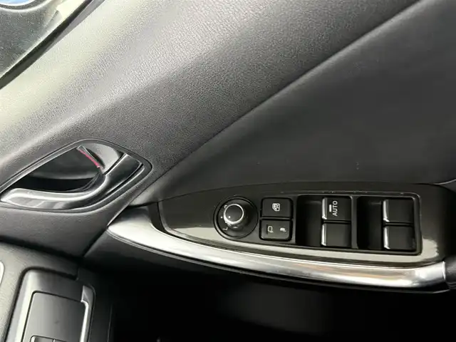 マツダ ＣＸ－５ XD Lパッケージ 愛知県 2015(平27)年 6.6万km ジェットブラックマイカ マツダコネクト/・フルセグTV/・Bluetooth/・CD/DVD/レーダークルーズコントロール/黒レザーシート/パワーシート/シートヒーター　/前後ドライブレコーダー/自動防眩ミラー/BSM/トノカバー/ETC