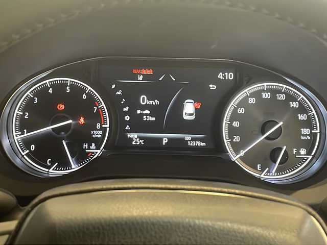 トヨタ ハリアー G 福井県 2021(令3)年 1.3万km ホワイトパールクリスタルシャイン 純正8インチナビ/フルセグTV/バックカメラ/ドライブレコーダー/ビルトインETC/トヨタセーフティーセンス/クリアランスソナー/デジタルインナーミラー/パワーバックドア/パワーシート/ハーフレザーシート/LEDヘッドライト/オートライト/オートハイビーム/MTモード付付AT/純正18インチAW/プッシュスタート/スマートキー×2/純正フロアマット
