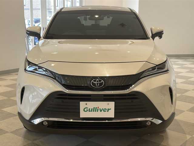 トヨタ ハリアー G 福井県 2021(令3)年 1.3万km ホワイトパールクリスタルシャイン 純正8インチナビ/フルセグTV/バックカメラ/ドライブレコーダー/ビルトインETC/トヨタセーフティーセンス/クリアランスソナー/デジタルインナーミラー/パワーバックドア/パワーシート/ハーフレザーシート/LEDヘッドライト/オートライト/オートハイビーム/MTモード付付AT/純正18インチAW/プッシュスタート/スマートキー×2/純正フロアマット