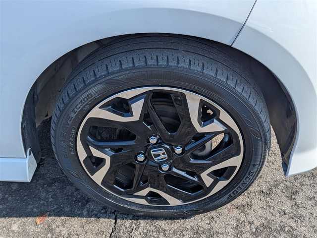 ホンダ Ｎ ＢＯＸ カスタム G L ターボ ホンダセンシング 福井県 2019(平31)年 6.3万km プラチナホワイトパール 純正15インチAW/４WD/前後ドライブレコーダー/レーダークルーズコントロール/パドルシフト/両側パワースライドドア/バックカメラ/純正8インチプレミアムインターナビ/フルセグテレビ/シートヒーター/LEDヘッドライト/衝突被害軽減システム/レーンキープアシスト/横滑り防止装置/盗難防止装置/ダブル＋サイドエアバッグ/カーテンエアバッグ/ビルトインETC/純正フロアマット