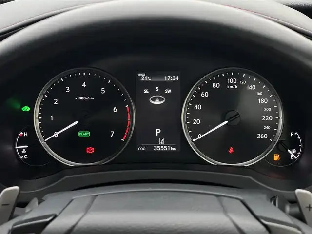 レクサス ＩＳ 300h 山梨県 2021(令3)年 3.6万km ソニッククォーツ サンルーフ/赤革/三眼ＬＥＤヘッドライト/純正メモリナビ/全周囲カメラ/フルセグＴＶ/前席シートヒーター/オートハイビーム/ＡＣＣ/プリクラッシュ/レーンキープ/ＢＳＭ/前後ドラレコ/ＥＴＣ２．０