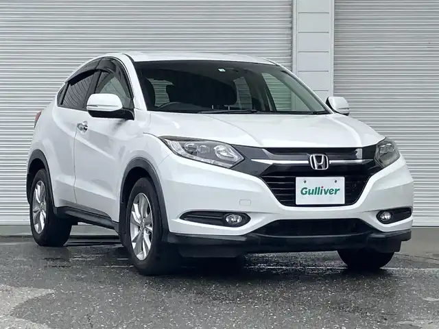 ホンダ ヴェゼル X 高知県 2014(平26)年 12.4万km ホワイトオーキッドパール 純正メモリナビ/Bluetooth接続/ETC/スマートキー/バックカメラ/クルーズコントロール/純正フロアマット/ナビ装着用スペシャルパッケージ/あんしんパッケージ/フルオートエアコン/LEDヘッドライト/純正アルミホイール/取扱説明書