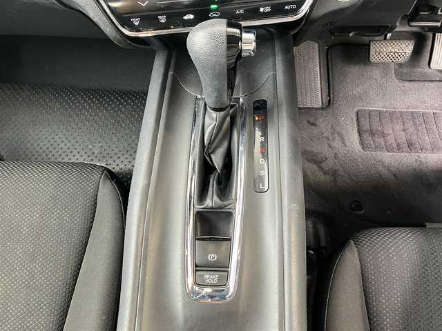 ホンダ ヴェゼル X 高知県 2014(平26)年 12.4万km ホワイトオーキッドパール 純正メモリナビ/Bluetooth接続/ETC/スマートキー/バックカメラ/クルーズコントロール/純正フロアマット/ナビ装着用スペシャルパッケージ/あんしんパッケージ/フルオートエアコン/LEDヘッドライト/純正アルミホイール/取扱説明書