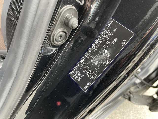 トヨタ シエンタ ハイブリッド G クエロ 茨城県 2019(平31)年 5.6万km ブラックマイカ 純正ナビ/【FM・AM・BT・TV】/クルーズコントロール/全方位カメラ/ETC/前後コーナーセンサー/両側パワースライド/純正アルミホイール/オートライト/LED/スマートキー/スペアキー有/純正フロアマット/ハーフレザーシート