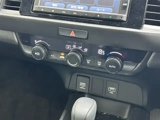 ホンダ フィット e:HEVベーシック 静岡県 2023(令5)年 6.8万km プレミアムサンライトホワイトパール ホンダセンシング/純正ＧＡＴＨＥＲＳナビ/・CD/Bluetooth/USB/LEDヘッドライト/スマートキー/・プッシュスタート/クルーズコントロール追従有/オートライト/オートマチックハイビーム/純正フロアマット/電子制御パーキングブレーキ
