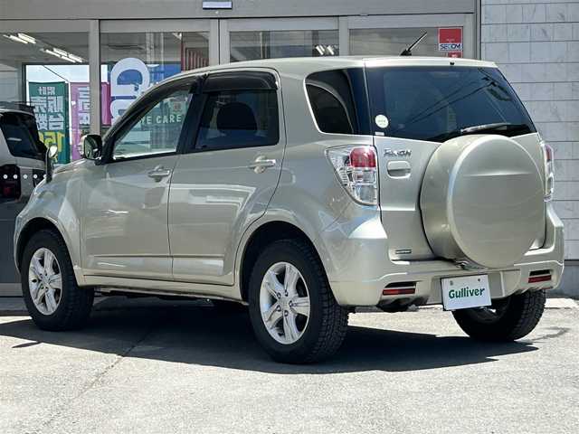 トヨタ ラッシュ G 岩手県 2012(平24)年 9.2万km シャンパンゴールドメタリック 4WD /ワンオーナー /純正オーディオ /キーレス /革ステアリング /電格ミラー/フォグランプ /ヘッドライトレベライザー /リアプライバシーガラス/リアワイパー/ステアリングスイッチ/運転席シートリフター/社外AW17インチ夏タイヤ積込/ドアバイザー/フロアマット/スペアキー×2（鍵のみ）/保証書 取説