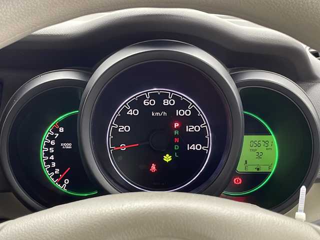 ホンダ Ｎ ＢＯＸ G Lパッケージ 千葉県 2014(平26)年 5.7万km スマートブラック 禁煙車　/純正ナビ　/ＡＭ　ＦＭ　ＣＤ　ワンセグ　/片側パワースライドドア　/バックカメラ　/ＥＴＣ　/ヘッドライトレベライザー　/ステアリングリモコン　/電格ミラー　/純正アルミホイール　/フロアマット　/横滑り防止