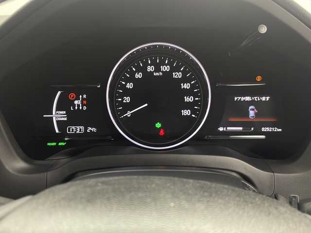 ホンダ ヴェゼル ハイブリッド Z ホンダセンシング 三重県 2018(平30)年 2.6万km クリスタルブラックパール 禁煙車　/純正メモリーナビ　/バックカメラ/ホンダセンシング　/衝突軽減ブレーキ/レーンキープアシスト /レーダークルーズコントロール　/ＤＮ席シートヒーター/ハーフレザーシート　/電子サイドブレーキ　/ブレーキオートホールド　/純正ビルトインＥＴＣ　/サイド／カーテンエアバッグ/革巻きステアリング/ステアリングスイッチ/ECON/ルーフレール