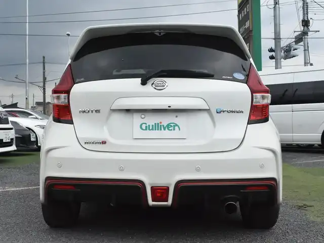 日産 ノート e－パワー ニスモ 神奈川県 2017(平29)年 4万km パール ワンオーナー/純正メモリナビ/アラウンドビューカメラ/フルセグテレビ/スマートルームミラー/プッシュスタート/インテリジェントキー/ETC/ドライブレコーダー/保証書/取説/ナビ説/記録(H.30.R.2.4.5.6)/スペアインテリキー