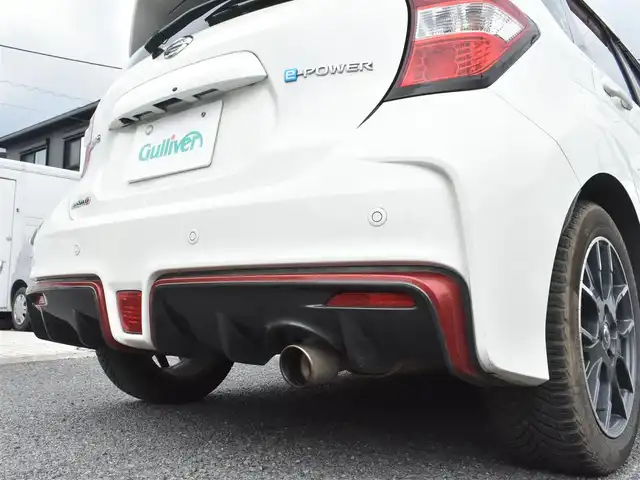 日産 ノート e－パワー ニスモ 神奈川県 2017(平29)年 4万km パール ワンオーナー/純正メモリナビ/アラウンドビューカメラ/フルセグテレビ/スマートルームミラー/プッシュスタート/インテリジェントキー/ETC/ドライブレコーダー/保証書/取説/ナビ説/記録(H.30.R.2.4.5.6)/スペアインテリキー