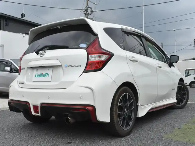 日産 ノート e－パワー ニスモ 神奈川県 2017(平29)年 4万km パール ワンオーナー/純正メモリナビ/アラウンドビューカメラ/フルセグテレビ/スマートルームミラー/プッシュスタート/インテリジェントキー/ETC/ドライブレコーダー/保証書/取説/ナビ説/記録(H.30.R.2.4.5.6)/スペアインテリキー