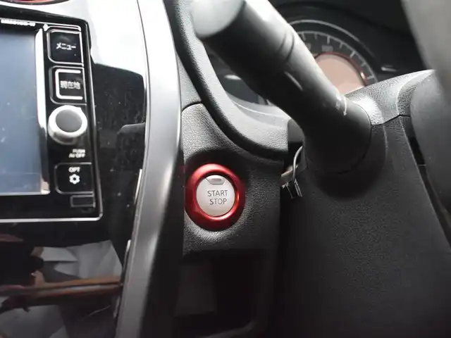 日産 ノート e－パワー ニスモ 神奈川県 2017(平29)年 4万km パール ワンオーナー/純正メモリナビ/アラウンドビューカメラ/フルセグテレビ/スマートルームミラー/プッシュスタート/インテリジェントキー/ETC/ドライブレコーダー/保証書/取説/ナビ説/記録(H.30.R.2.4.5.6)/スペアインテリキー