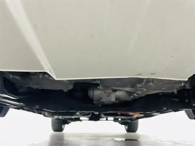 ホンダ ヴェゼル ハイブリッド Z ホンダセンシング 福島県 2019(平31)年 7.1万km プラチナホワイトパール ホンダセンシング/・CMBS/・ACC/・先行車発進告知/・路外逸脱抑制/・レーンアシスト/・リアアクティブフォースペダル/・標識認機能/４ＷＤ　/純正メモリナビゲーション/【AM/FM/DVD/CD/Bluetooth/フルセグ/HDMI】　/型番:VXM-187VFI/ＥＴＣ/ドライブレコーダー　/ハーフレザーシート　/電子パーキング　/・ブレーキホールド　/シートヒーター　/エンジンスターター　/・プッシュスタート　/・スマートキー/LEDライト/・オートライト/・フォグライト/純正フロアマット/ドアバイザー/電動格納ウィンカーミラー/パドルシフト/取扱説明書/・保証書