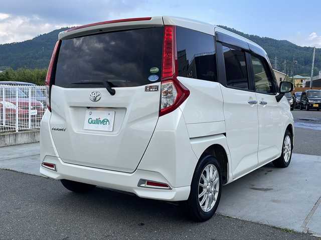 トヨタ ルーミー G 山梨県 2017(平29)年 2.8万km パールホワイトⅢ 純正ＳＤナビ　/フルセグＴＶ　/バックカメラ　/フリップダウン　/Ｂｌｕｅｔｏｏｔｈ　/ＥＴＣ　/ドラレコ　/純正フロアマット　/両側パワースライドドア　/ＡＢＳ　/横滑り防止装置　/盗難防止装置　/オートライト