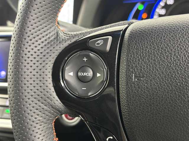 ホンダ アコード ハイブリッド LX 埼玉県 2013(平25)年 7.7万km ホワイトオーキッドパール 純正８インチナビ　/バックカメラ　/クルーズコントロール　/フォグライト切り替え　/純正ドライブレコーダー　/ハーフレザーシート　/パワーシート　/革巻きステアリング　/Ｂｌｕｅｔｏｏｔｈ　/フルセグＴＶ　/ｉｐｏｄ　/ＡＵＸ