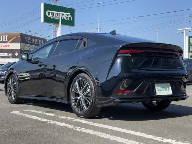 トヨタ プリウス Z 徳島県 2023(令5)年 0.2万km アティチュードブラックマイカ 純正フルエアロ(F.S.R)/純正12.3インチナビ/(AM.FM.BT.フルセグ)/パノラミックビューモニター/レーダークルーズコントロール/黒革シート/シートヒーター/エアシート/パワーシート/パワーバックドア/BSM/LEDヘッドライト/ETC2.0/デジタルインナーミラー/純正19AW/置くだけ充電