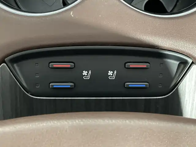 トヨタ ハリアー Z レザーパッケージ 神奈川県 2020(令2)年 3.4万km ホワイトパールクリスタルシャイン 純正12.3型コネクティッドナビゲーション/JBLプレミアムサウンドシステム/フルセグ　AM FM 　USB　Bluetooth/パノラミックビューモニター/ブラウン内装/パワーバックドア/セーフティセンス/プリクラッシュセーフティ/レーダークルーズコントロール/ロードサインアシスト/ドライバー異常時対応システム/横断歩行者検知機能/緊急時操舵支援/レーントレーシングアシスト/アダブティブハイビームアシスト/カーブ速度抑制機能/低速時加速抑制機能/パーキングサポートブレーキ/ブラインドスポットモニター/レザーシート/前席パワーシート/シートヒーター/運転席ポジションメモリー/革巻きステアリング/ステアリングヒーター/ETC/社外前後ドライブレコーダー/電動パーキングブレーキ/オートブレーキホールド/ドライブセレクトモード/プッシュスタート/スマートキー/純正19インチアルミホイール/LEDヘッドランプ/LEDフロントフォグランプ/オートライト
