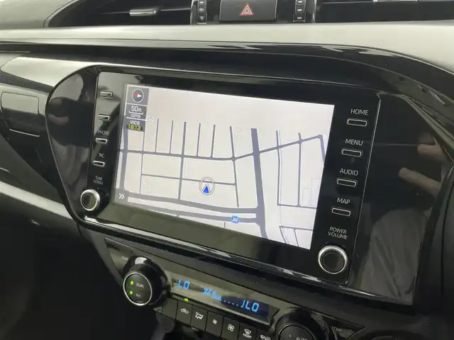 トヨタ ハイラックス Z GRスポーツ 福井県 2022(令4)年 2.1万km スーパーホワイトⅡ 純正ディスプレイオーディオ/【AM/FM/Bluetooth/フルセグTV】/全方位カメラ/ETC/衝突軽減ブレーキ/クルーズコントロール/車線逸脱警報機能/プッシュスタート/スマートキー/スペアキー/オートライト/LEDヘッドライド/LEDフォグライト/コーナーセンサー/アイドリングストップ