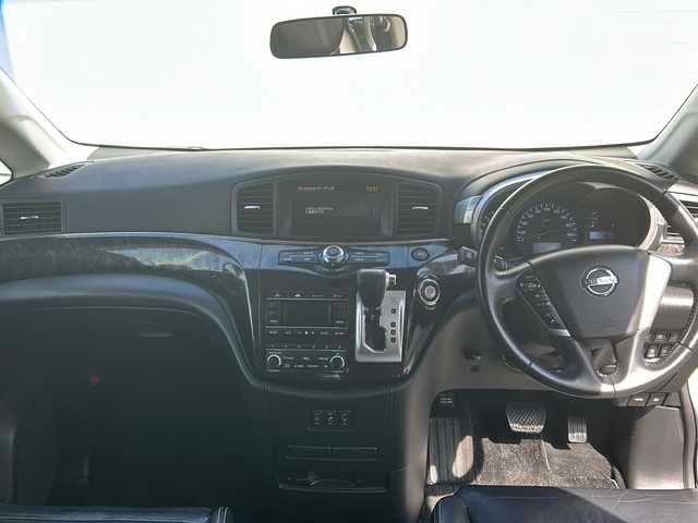 日産 エルグランド ライダー ブラックライン黒本革 パワーシート 長野県 2012(平24)年 13.7万km ブリリアントホワイトパール (株)IDOMが運営する【じしゃロン長野店】の自社ローン専用車両になりますこちらは現金またはオートローンご利用時の価格です。自社ローンご希望の方は別途その旨お申付け下さい/純正ナビ/バックカメラ　/フルセグTV/ステアリングスイッチ/フリップダウンモニター/両側パワースライドドア/運転席助手席シートヒーター/運転席助手席パワーシート