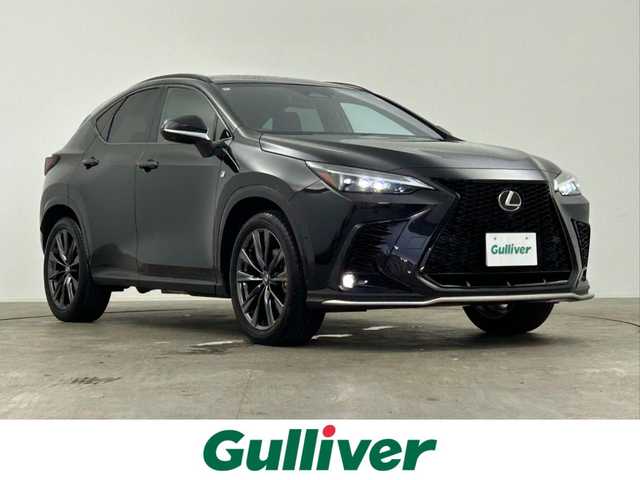 レクサス ＮＸ 350h Fスポーツ 千葉県 2024(令6)年 0.7万km グラファイトブラックガラスフレーク ガラスルーフ/ブラックレザーシート/セーフティシステムプラス（予防安全パッケージ）/・プリクラッシュセーフティ/・レーントレーシングアシスト/・レーダークルーズコントロール/・ロードサインアシスト/・ドライバー異常時対応システム/・アクティブドライビングアシスト/・発進遅れ告知機能/・オートマチックハイビーム/・フロントクロストラフィックアラート/・レーンチェンジアシスト/・アダプティブハイビームシステム/・緊急時操舵支援/純正14インチディスプレイオーディオプラス/・メモリーナビ機能/・フルセグTV/・Bluetooth接続/・全方位カメラ/ブラインドスポットモニター/アドバンストパーク/パワーバックドア/デジタルインナーミラー/スマートキー/ビルトインETC2.0