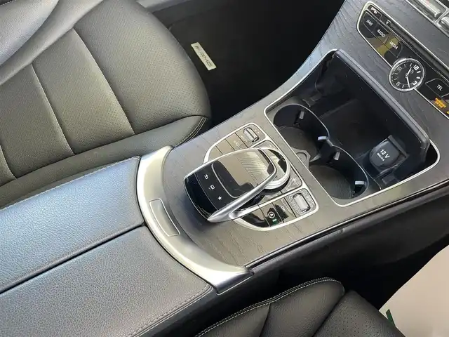 メルセデス・ベンツ Ｃ２００ アバンギャルド AMGライン 和歌山県 2014(平26)年 4万km ヒヤシンスレッド レーダーセーフティパッケージ/ステアリングアシスト/ACC/LKA/BSA/HUD/エアマティックサスペンション/純正メーカーナビ・フルセグTV・CD・DVD/　Bluetooth・USB/バックカメラ/前席パワーシート・シートヒーター/クリアランスソナー/ドライブレコーダー/スマートキー/スペアキー/保証書/取扱説明書