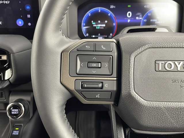 トヨタ ランドクルーザー ２５０ ZX 埼玉県 2024(令6)年 0.4万km 茶Ⅱ 純正ナビ（Ｂｌｕｅｔｏｏｔｈ・フルセグＴＶ・ＵＳＢ・ＨＤＭＩ）/全方位カメラ/ＥＴＣ２．０/置くだけ充電/前席パワーシート/シートメモリー/前席シートヒーター/前席エアシート/サンルーフ/パワーバックドア/ブラインドスポットモニター/レーンキープアシスト/横滑り防止装置/盗難防止装置/衝突軽減ブレーキ/ステアリングリモコン/レーンディパーチャーアラート/ヘッドアップディスプレイ/プッシュスタート/ブレーキホールド/ロールサンシェード/ヘッドライトウォッシャー/純正フロアマット/純正アルミホイール/オートハイビーム/LEDヘッドライト/フロントフォグランプ