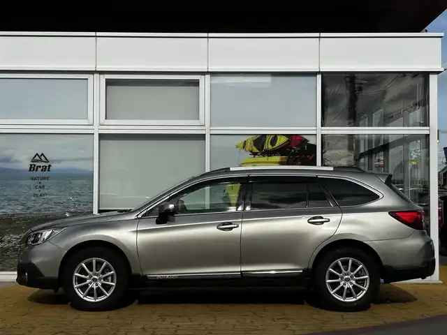 スバル アウトバック リミテッド 道北・旭川 2015(平27)年 1.4万km タングステンM 純正8インチナビ/バックカメラ/フルセグTV/レザーシート/前席パワーシート/前席シートヒーター/パワーバックドア/プッシュスタート/スマートキー/ETC