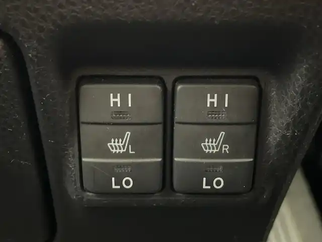 トヨタ エスクァイア Gi 群馬県 2016(平28)年 7.9万km スパークリングブラックパールクリスタルシャイン 純正7インチナビ/・フルセグTV/AM/FM/Bluetooth/CD/DVD/AUX/=======/純正ナビ　両側電動スライドドア　クルーズコントロール　ハーフレザーシート　ウッドコンビステア　前席シートヒーター　衝突被害軽減ブレーキ　レーンキープアシスト　ＥＴＣ　ＬＥＤ　オートハイビーム　禁煙