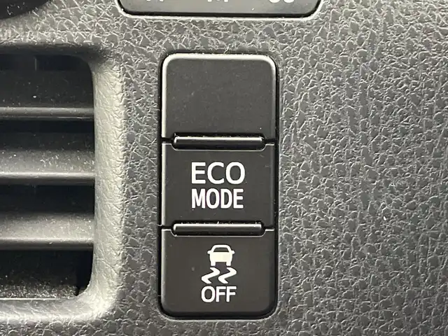 トヨタ エスクァイア Gi 群馬県 2016(平28)年 7.9万km スパークリングブラックパールクリスタルシャイン 純正7インチナビ/・フルセグTV/AM/FM/Bluetooth/CD/DVD/AUX/=======/純正ナビ　両側電動スライドドア　クルーズコントロール　ハーフレザーシート　ウッドコンビステア　前席シートヒーター　衝突被害軽減ブレーキ　レーンキープアシスト　ＥＴＣ　ＬＥＤ　オートハイビーム　禁煙