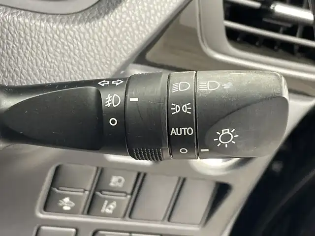 トヨタ エスクァイア Gi 群馬県 2016(平28)年 7.9万km スパークリングブラックパールクリスタルシャイン 純正7インチナビ/・フルセグTV/AM/FM/Bluetooth/CD/DVD/AUX/=======/純正ナビ　両側電動スライドドア　クルーズコントロール　ハーフレザーシート　ウッドコンビステア　前席シートヒーター　衝突被害軽減ブレーキ　レーンキープアシスト　ＥＴＣ　ＬＥＤ　オートハイビーム　禁煙