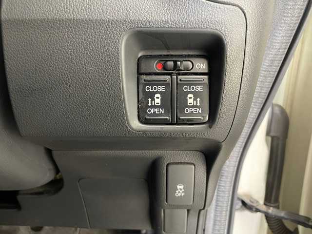 ホンダ Ｎ ＢＯＸ カスタム G Lパッケージ 兵庫県 2012(平24)年 8.2万km プレミアムホワイトパール 社外SDナビ(CD/DVD/SD/Bluetooth/フルセグTV)/両側パワースライドドア/ETC/純正フロアマット/純正14インチアルミホイール/HIDヘッドライト/フォグランプ/スペアキー/スマートキー/オートライト/プッシュスタート/保証書/取扱説明書