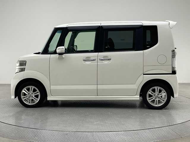 ホンダ Ｎ ＢＯＸ カスタム G Lパッケージ 兵庫県 2012(平24)年 8.2万km プレミアムホワイトパール 社外SDナビ(CD/DVD/SD/Bluetooth/フルセグTV)/両側パワースライドドア/ETC/純正フロアマット/純正14インチアルミホイール/HIDヘッドライト/フォグランプ/スペアキー/スマートキー/オートライト/プッシュスタート/保証書/取扱説明書