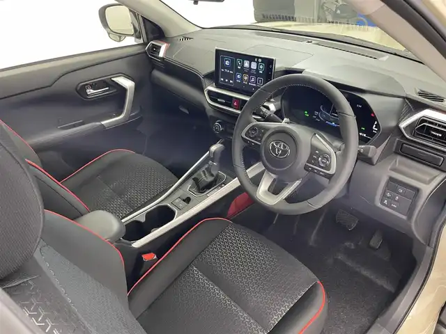 トヨタ ライズ Z 滋賀県 2025(令7)年 0.1千km ナチュラルベージュマイカM 登録済未使用車/純正9インチディスプレイオーディオ/【Bluetooth/フルセグTV】/バックカメラ/追従クルーズコントロール/クリアランスソナー/LEDヘッドライト/オートマチックハイビーム/レーンキープアシスト/衝突軽減ブレーキ/D/Nシートヒーター/電動パーキングブレーキ/オートブレーキホールド/プッシュスタート/スマートキー/ステアリングリモコン