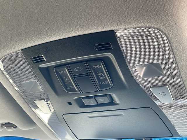 トヨタ ヴェルファイア Z Gエディション 京都府 2017(平29)年 5.2万km ホワイトパールクリスタルシャイン 純正１０インチナビ　Ｂｌｕｅｔｏｏｔｈオーディオ　フルセグ　ＤＶＤ再生　バックカメラ　後席フリップダウンモニター　プリクラッシュ　レーダークルーズ　電動リアゲート　両側パワースライド　ＬＥＤライト