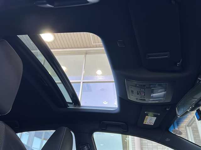 レクサス ＮＸ 300 Fスポーツ 静岡県 2018(平30)年 8.6万km グラファイトブラックガラスフレーク 純正ナビ/・FM/AM/・CD/DVD/・サウンドライブラリ/・SD/・USB/・Bluetooth/・Miracast/・AUX/・フルセグTV/主要装備/・プリクラッシュセーフティ/・サンルーフ/・レーンディパーチャーアラート/・ブラインドスポットモニター/・サイドカーテンエアバッグ/・前席シートヒーター＆ベンチレーション/・パワーバックドア/・パドルシフト/・オートハイビーム/・ビルトインETC2.0/・ステアリングヒーター