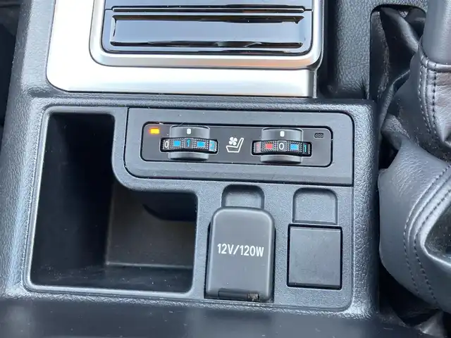 トヨタ ランドクルーザー プラド TX Lパッケージ 福岡県 2021(令3)年 2.1万km ブラック 4WD/トヨタセーフティセンス/ALPINEナビ（BT/フルセグ/DISC）/Bカメラ/レーダークルーズコントロール/LEDヘッドライト/オートライト/オートマチックハイビーム/レザーシート/DN席シートヒーター/DN席エアシート/DN席パワーシート/純正19インチAW/ルーフレール/横滑り防止装置/コーナーセンサー/レーンキープアシスト/盗難防止装置/衝突被害軽減システム/先行車発進告知/スマートキー/ETC