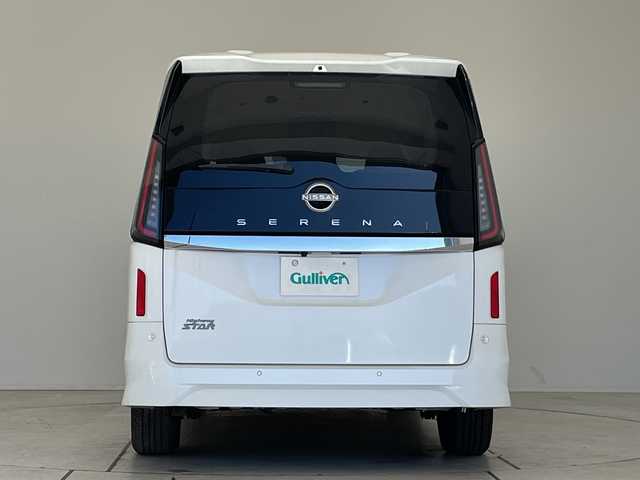 日産 セレナ ハイウェイスター V 愛知県 2024(令6)年 1.9万km プリズムホワイト プロパイロット/純正9型ナビ/全方位カメラ/両側パワースライドドア/レーダークルーズコントロール/バックカメラ/コーナーセンサー/純正アルミホイール/ブラインドスポットモニター/LEDヘッドライト/パドルシフト/インテリジェントミラー/リアオートエアコン/オートマチックハイビーム/ドライブレコーダー/ETC/衝突軽減システム/Bluetooth/ステアリングスイッチ/スマートキー/プッシュスタート