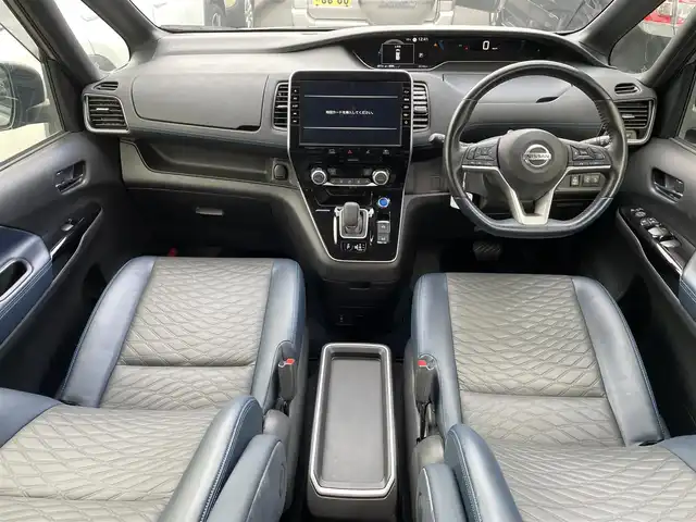 日産 セレナ e-パワー オーテック スポーツスペック 滋賀県 2020(令2)年 2.6万km ダークメタルグレー 純正10インチナビ/(CD/DVD/Bluetooth/フルセグTV)/プロパイロット/全方位カメラ/クリアランスソナー/レーダークルーズコントロール/ETC/両側パワースライドドア/ブラインドスポットモニター/デジタルインナーミラー/ドライブレコーダー/シートヒーター/ステアリングヒーター/オートライト/LEDヘッドライト/スペアキー