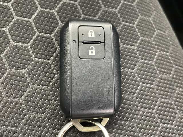 スズキ クロスビー HYBRID MZ 岐阜県 2018(平30)年 2.1万km スーパーブラックパール 3トーンコーディネート ケンウッド７インチナビ(MDV-L505W)/・フルセグテレビ/・Bluetooth/バックモニター/ビルドインETC/前席シートヒーター/LEDヘッドライト/・フロントフォグ/クリアランスソナー/スマートキー/プッシュスタート/電動格納ウィンカーミラー/アイドリングストップ