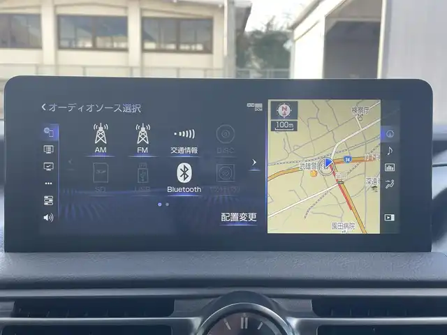 レクサス ＩＳ 300h Fスポーツ 佐賀県 2023(令5)年 2万km ホワイトノーヴァガラスフレーク サンルーフ/オレンジキャリパー/リアスポイラー/レクサスセーフティシステム/・プリクラッシュセーフティ/・レーダークルーズコントロール/・レーントレーシングアシスト/・オートマチックハイビーム/ブラインドスポットモニター/クリアランスソナー/純正10.3型ナビ/・パノラミックビューモニター/・フルセグTV/BT/CD/DVD/・TVキャンセラー/純正19インチAW/三眼LEDヘッドライト/白黒革シート/パワーシート/D席シートメモリ/シートベンチレーション/シートヒーター/革巻きステアリング/パドルシフト/ステアリングヒーター/電動コラム/電動パーキングスイッチ/ETC2.0/インナーミラー型前後ドラレコ/GPSレーダー探知機/カードキー/スペアキー×1/取扱説明書/保証書