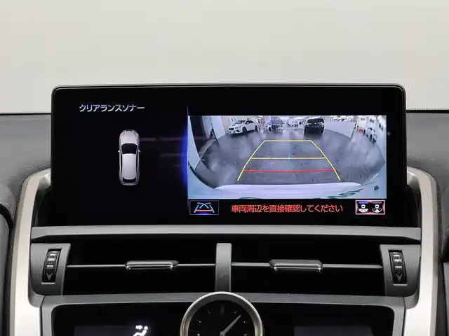 レクサス ＮＸ 300h Iパッケージ 三重県 2019(令1)年 5.2万km ホワイトノーヴァガラスフレーク ハイブリッド/FF/MTモード付フロアCVT/純正 10.3インチナビ/（AM/FM/CD/DVD/Blu-ray/SDREC/SD/USB/Bluetooth/Miracast/AUX/TV）/バックガイド&サイドモニター/ETC2.0/Lexus Safety System＋/・プリクラッシュセーフティ［PCS］/・レーントレーシングアシスト［LTA］/・レーダークルーズ（全車速追従）/・クリアランスソナー/・【OP】パーキングサポートブレーキ（静止物）［PKSB］/・【OP】アダプティブハイビームシステム［AHS］/・ロードサインアシスト［RSA］/・先行車発進告知機能［TMN］/装備/・【OP】3眼LEDヘッドランプ/・内装色『リッチクリーム』＋【OP】『本アルミ（名栗調仕上げ/シルバー）』/・本革シート/・シートヒーター&ベンチレーション（D/N）/・ステアリングヒーター/・パワーシート（Dメモリー付8way&電動ランバーサポート/N8way）/・パワーバックドア/・アクティブサウンドコンロトール［ASC］/・電動チルト&テレスコピックステアリング/・電子パーキングブレーキ&ブレーキホールド機能/・純正18inAW（ブラック＋切削光輝）/・雨滴感応式ワイパー/・保/取/ナビ取/・予備スマートキーx1＋カードキーx1