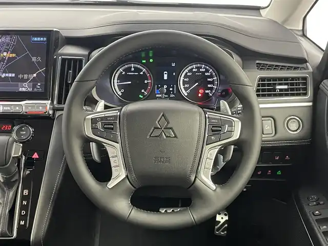 三菱 デリカＤ：５ シャモニー 埼玉県 2025(令7)年 0.1万km未満 黒Ⅱ 登録済未使用車　ＡＬＰＩＮＥ１１型ナビ　マルチアラウンドビューカメラ　パワーシート　シートヒーター　ステアリングヒーター　ＢＳＭ　パワーバックドア　両側電動スライド　ＬＥＤライト　レーダークルーズ