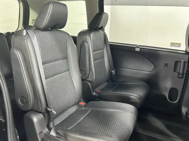 日産 セレナ e－パワー ハイウェイスター V 大阪府 2020(令2)年 4.4万km ダイヤモンドブラック ProPILOT 純正10incナビ(フルセグ/DVD再生/Bluetooth) 360カメラ ETC 後席モニター 革シート 衝突軽減 レーダークルコン クリアランスソナー パークアシスト ドラレコ
