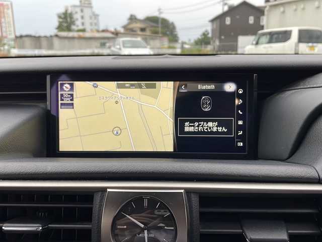 レクサス ＩＳ 300h バージョンL 富山県 2016(平28)年 7.6万km ソニッククォーツ サンルーフ　/4WD/純正ナビ(AM/FM/TV/CD/DVD/BD/BTA)/衝突被害軽減ブレーキ　/アダプティブクルーズコントロール　/純正アルミサマータイヤ積込　/オートハイビーム　/シートクーラー　/シートヒーター　/ステアリングヒーター　/ＥＴＣ２．０/コーナーセンサー前後/LEDヘッドライト/レザーシート/USB入力端子/ブラインドスポットモニター/取扱説明書/ナビ取扱説明書