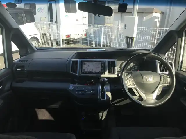 ホンダ ステップワゴン スパーダ Z インターナビセレ 栃木県 2012(平24)年 8万km ホワイトオーキッドパール 株)IDOMが運営する【じしゃロン小山店】の自社ローン専用車両になります。こちらは現金またはオートローンご利用時の価格です。自社ローンご希望の方は別途その旨お申付け下さい//純正フルセグナビ/（CD/DVD/AM/FMラジオ）/スマートキー/バックカメラ/ＥＴＣ/両側パワースライドドア/フリップダウンモニター/ドライブレコーダー/パドルシフト/ステアリングリモコン/電動格納ドアミラー/パワーウインドウ/防眩ミラー/オートライト