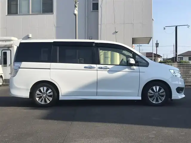 ホンダ ステップワゴン スパーダ Z インターナビセレ 栃木県 2012(平24)年 8万km ホワイトオーキッドパール 株)IDOMが運営する【じしゃロン小山店】の自社ローン専用車両になります。こちらは現金またはオートローンご利用時の価格です。自社ローンご希望の方は別途その旨お申付け下さい//純正フルセグナビ/（CD/DVD/AM/FMラジオ）/スマートキー/バックカメラ/ＥＴＣ/両側パワースライドドア/フリップダウンモニター/ドライブレコーダー/パドルシフト/ステアリングリモコン/電動格納ドアミラー/パワーウインドウ/防眩ミラー/オートライト
