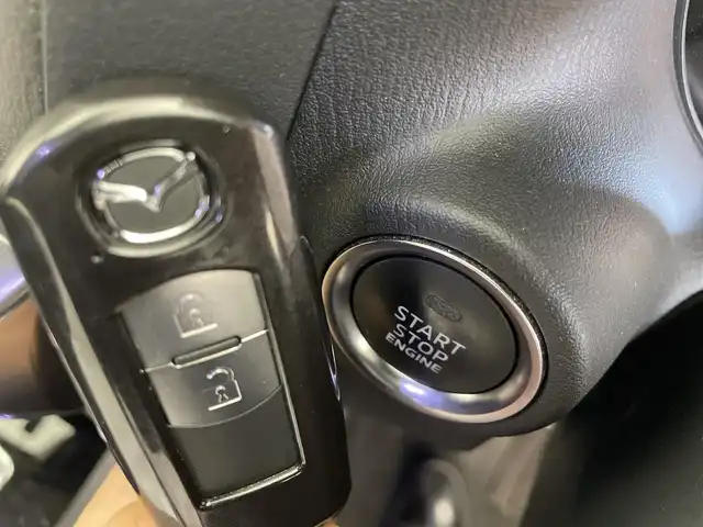 マツダ ＣＸ－５ XD Lパッケージ 群馬県 2015(平27)年 5.9万km クリスタルホワイトパールマイカ 純正ナビ　フルセグＴＶ　バックカメラ　レザーシート　シートヒーター　パワーシート　アダプティブクルーズコントロール　衝突被害軽減ブレーキ　ＢＳＭ　電動パーキングブレーキ　ＬＥＤヘッドライト　禁煙車